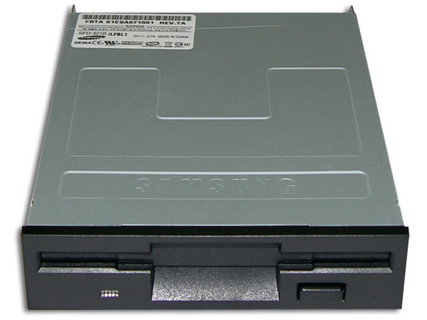 Unidad de Disquetes de 1.44Mb Samsung, Color Negro   