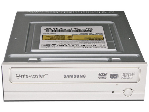 Quemador Samsung, Multiformato, (OEM):
DVD+RW: Graba/Regraba/Lee: 18x/8x/12x,
DVD+R DL: 8x, DVD-R DL: 8x, DVD-RAM: 12x,
DVD-RW: Graba/Regraba/Lee: 18x/6x/12x,
CD-RW: Graba/Regraba/Lee: 48x/32x/40x