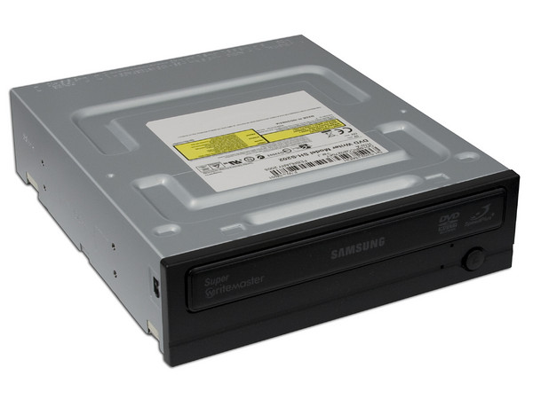 Quemador Samsung, Multiformato OEM:
DVD+RW: Graba/Regraba/Lee: 20x/8x/16x,
DVD+R DL: 12x, DVD-R DL: 12x, DVD-RAM: 12x,
DVD-RW: Graba/Regraba/Lee: 20x/6x/16x,
CD-RW: Graba/Regraba/Lee: 48x/32x/48x