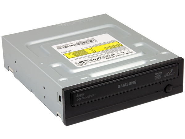 Quemador Samsung, Multiformato, Serial ATA:,
DVD+RW: Graba/Regraba/Lee: 20x/8x/16x,
DVD+R DL: 16x, DVD-R DL: 12x, DVD-RAM: 12x,
DVD-RW: Graba/Regraba/Lee: 20x/6x/16x,
CD-RW: Graba/Regraba/Lee: 48x/32x/40x