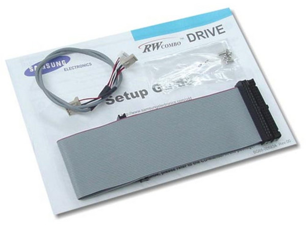 Combo Samsung Interno, Quemador de CDs 52x/24x/52x + DVD de 16x(Lectura).