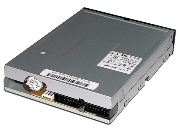 Unidad de Disquetes de 1.44Mb Sony, Color Negro