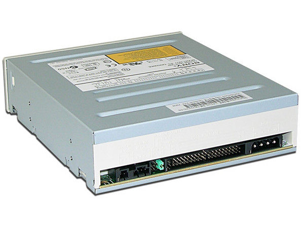 Quemador de CDs Sony, Interno, Velocidades Graba/Regraba/Lee : 52x/32x/52x. Presentación OEM (s/caja)