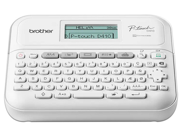 Rotuladora Portátil Brother PTD410, Soporta Cintas de 3.5 a 18mm. Incluye Adaptador de Corriente AC y 1 Cinta TZe Laminada.