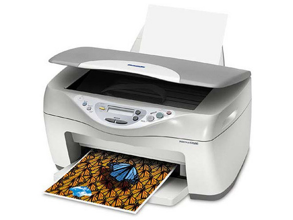 Multifuncional Stylus CX5200 Impresora, Copiadora y Scanner.