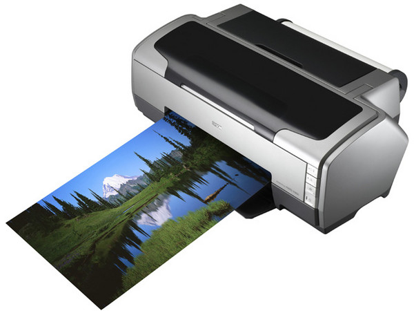 Impresora Epson Stylus Photo R1800, formato grande hasta A3+, 8 Tintas, impresión directa sobre CDs y DVDs imprimibles.