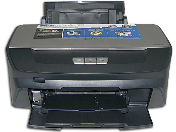 Impresora Epson Stylus Photo R270, 5760 x 1440 dpi, 6 Tintas, impresión directa sobre CDs y DVDs imprimibles.