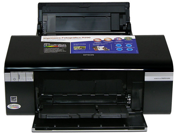Impresora Epson Stylus Photo R290, 5760 x 1440 dpi, 6 Tintas, impresión directa sobre CDs y DVDs imprimibles.