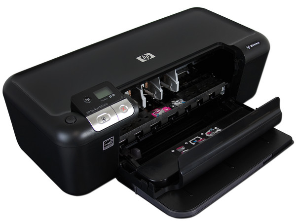 Impresora de Inyección a Color HP Deskjet D5560, resolución hasta 4,800 x 1,200 ppp. Wifi 802.11b/g integrada. 