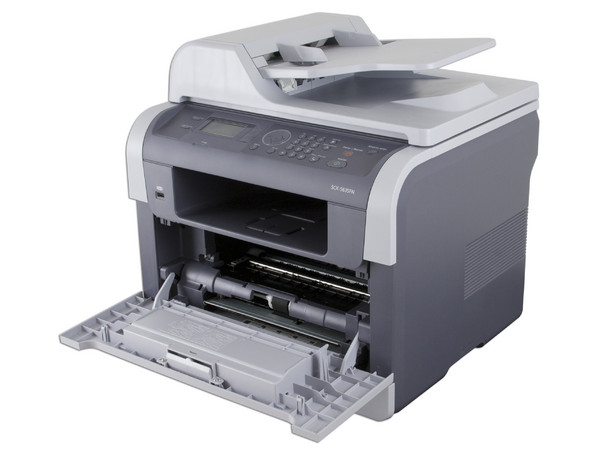 Multifuncional Samsung SCX-5635FN: Impresora Láser Monocromática, Copiadora, Escáner y Fax.