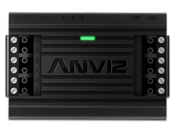 Controlador de acceso para dispositivos ANVIZ, 1 puerta. Color Negro.
