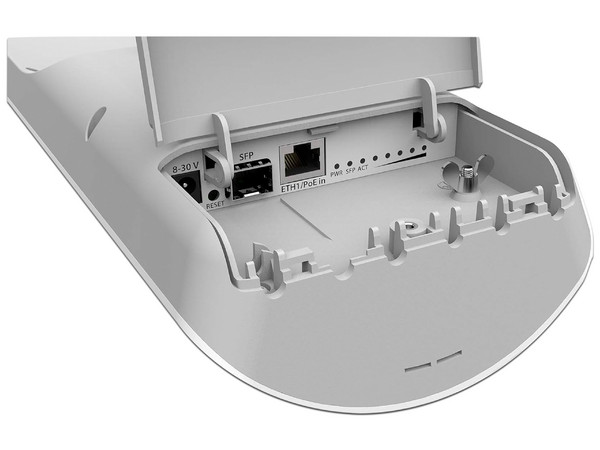 Punto de Acceso MikroTik mANTBox 19s de 5GHz, Wireless AC (Wi-Fi 5), Sectorial de 120 grados, Antena Integrada de 19dBi.