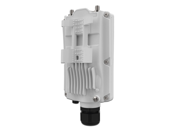 Punto de Acceso A5X, Conectorizado, MU-MIMO 2X2, 700 Mbps, conectores SMA-hembra, Compatible con C5c y C5x.