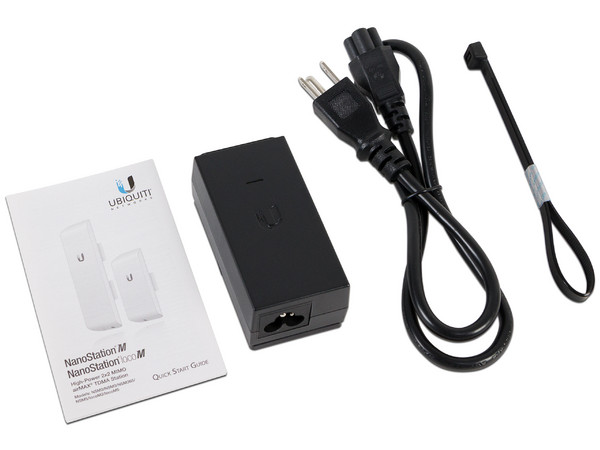 CPE de Exterior Ubiquiti Networks NanoStation LOCOM5 de 5 GHz, Hasta 150 Mbps, PoE.