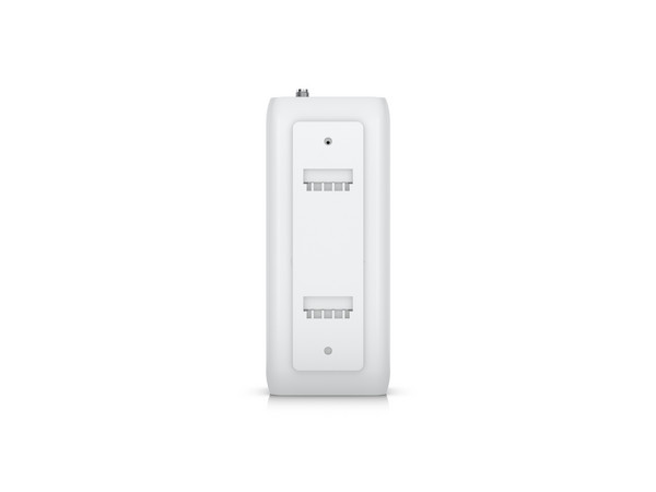 Inyector POE inalámbrico UBIQUITI UDB, 5 GHz, Velocidad 867 Mbps, 1 puerto RJ45, 802.3af 15W, Plug and Play.
