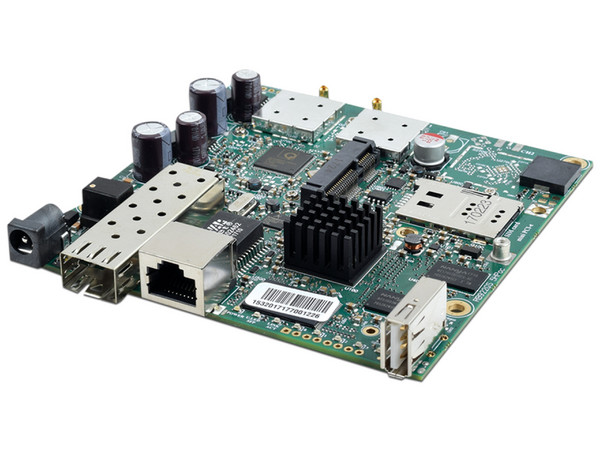 RouterBoard MikroTik RB922UAGS-5HPACD de 5GHz, 1 Puerto RJ-45, 866 Mbit/s.