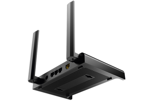 Router Ruijie RG-EW300N, Hasta 16 usuarios concurrentes, con desempeño de 300 Mbps. Color Negro.
