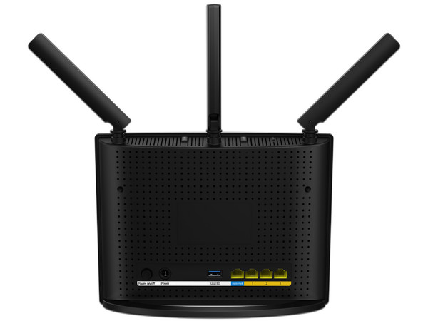 Ruteador inalámbrico Tenda AC15 de doble banda con 3 antenas Omnidireccionales, hasta 1900 Mbps.