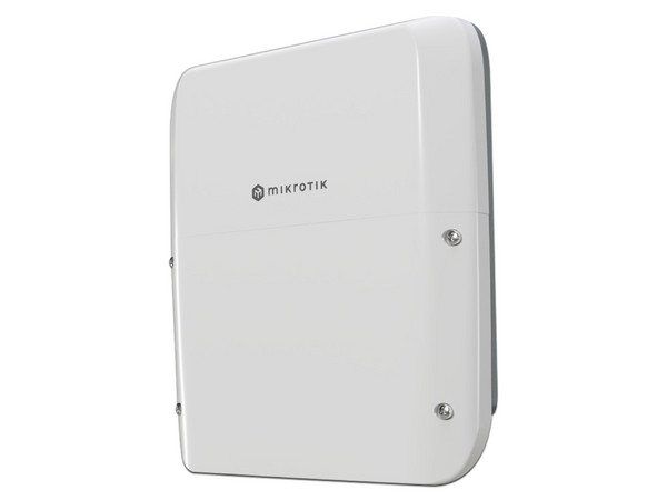 Router Alámbrico MikroTik  RB5009UPR+S+OUT de 8 puertos PoE in/out, 1 puerto SFP+, Uso exterior.