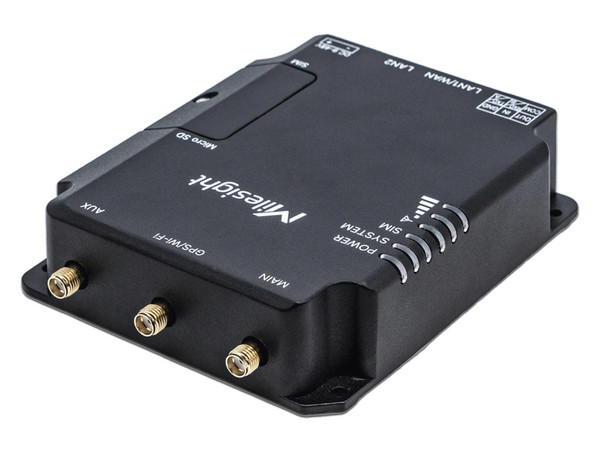 Router Profesional Milesight UR32-L04AF-W-485, 2 puertos RJ45, 1 puerto RS232, 2.4GHz. Color Negro.