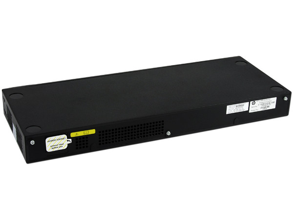 Switch 3COM Baseline Switch 2226 Plus de 26 puertos (24 puertos 10/100, 2 puertos Gigabit y 2 miniGBIC combinados)