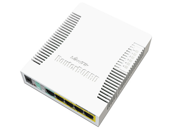 Switch MikroTik RB260GSP de 4 puertos 10/100/1000 Mbps y 1 puerto adicional SFP.