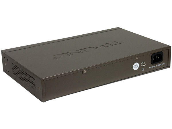 Switch TP-Link de 16 puertos 10/100Mbps, para montaje en rack.