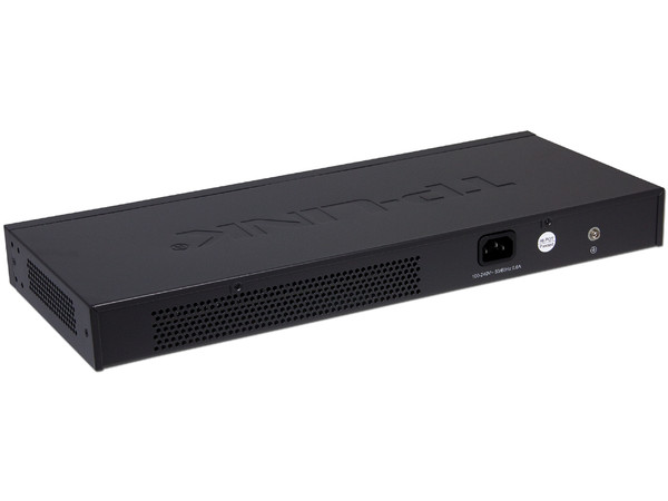 Switch TP-LINK de 24 puertos 10/100/1000Mbps, para montaje en rack.