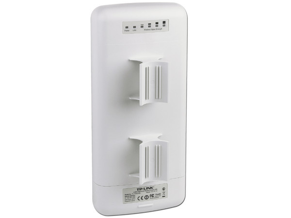 CPE Inalámbrico externo TP-Link de Alta Potencia a 2.4GHz, antena de polarización dual de 12dBi.