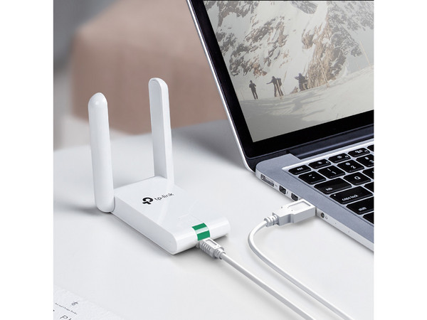 Adaptador USB TP-Link High Gain Wireless N, hasta 300 Mbps.