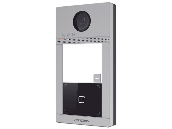 Kit de Video Portero Hikvision, Incluye Videoportero Hikvision DS-KV8113-WME1(C) de 2MP, y Carcasa Protectora DS-KABV8113-RS, Color Gris.