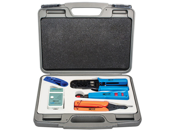 Kit básico de herramientas de redes Nexxt Solutions.