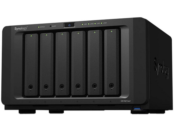 Servidor NAS Synology DS1621XS+:
Procesador Intel Xeon D-1527 (Hasta 2.20 GHz),
Memoria RAM 8GB DDR4 ECC, 
No incluye Disco Duro (Soporta 2.5