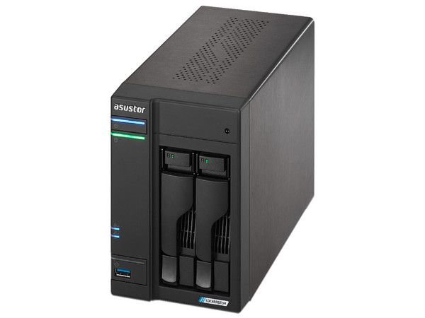 Servidor NAS Asustor AS6702T v2: 
Procesador Intel Celeron N5105 (hasta 2.0 GHz), 
Memoria de 4GB DDR4, 
4 Ranuras M.2 (No Incluidos), 
S.O. No Incluido.