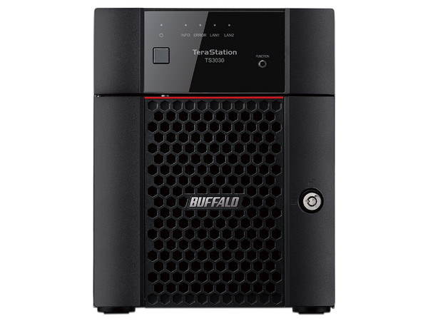 Servidor NAS Buffalo TeraStation 3430DN: 
Procesador Alpine AL524 (hasta 2.0 GHz), 
Memoria de 2GB DDR4, 
Almacenamiento HDD de 8TB (4 x 2TB), 
S.O. No Incluido.