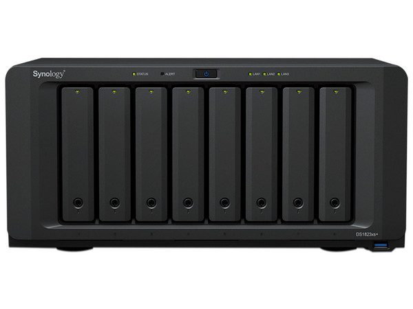 Servidor NAS Synology DS1823XS+, con 8 bahías para discos duros(no incluidos), Memoria RAM de 8GB DDR4, Ethernet. Color Negro.