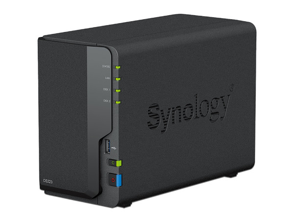 Servidor NAS Synology DS223: 
Procesador Realtek RTD1619B (Hasta 1.7 Ghz), 
Memoria de 2GB, 
hasta 2 Bahías SATA, 
No Incluye Discos Duros.