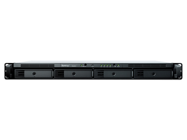 Servidor NAS SynologyRS422+: 
Procesador AMD Ryzen R1600 (Hasta 2.6 Ghz), 
Memoria de 2GB DDR4, 
hasta 4 Bahías SATA, 
No Incluye Discos Duros.