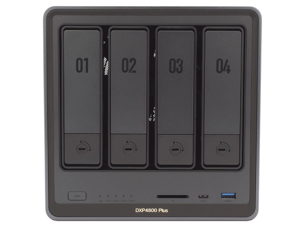 Servidor NAS UGREEN NASync DXP4800 Plus: 
Procesador Intel Pentium Gold 8505 (hasta 4.4 GHz), 
Memoria de 8GB DDR5, 
4 Bahías SATA, 
2 Ranuras M.2, 
S.O. No Incluido.