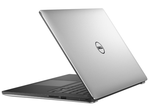 WorkStation Dell Precision Mobile 5520:
Procesador Intel Core i7-6280HQ (hasta 3.6 GHz),
Memoria de 8 GB DDR4, SSD de 256 GB,
Video NVIDIA Quadro M1200,
Windows 10 Profesional (64 bits).