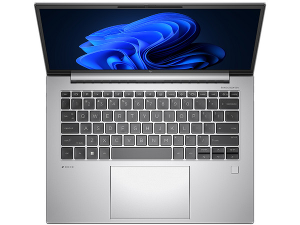 Workstation HP ZBook Firefly G10: 
Procesador Intel Core i7 1360P (hasta 5.0 GHz), 
Memoria de 16GB DDR5, 
SSD de 512GB, 
Pantalla de 14