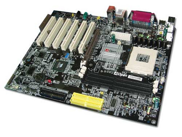 Tarjeta Madre AOpen AK77-400N, ChipSet VIA KT400A,
Soporta: AMD Athlon XP/Athlon/Duron, 333MHz,
Integrado: Audio Realtek 5.1,
Memoria: DDR 400 [PC3200], 3Gb Max. (3 Bancos)
Diseño: ATX, Ptos: 1x AGP, 6x PCI, 1xCNR