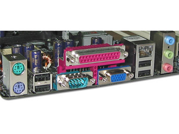 Tarjeta Madre AOpen s651m, ChipSet SiS 651,
Soporta: Pentium 4 y Celeron con bus de 533Mhz,
Integrado: Audio AC97, Video y RED 10/100Mbps,
Memoria: DDR 266/333Mhz (2 Bancos), 2GB Max,
Diseño: Micro ATX, Ptos: 1x AGP 4X, 3x PCI, 1x CNR