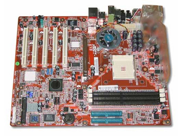 T. Madre Abit KV8, ChipSet VIA K8T800, VT8237 
Para: Athlon 64, Socket 754 con BUS de 800MHz,
Integrado: Audio, Red 10/100/1000, SATA-RAID,
Memoria: 3x DDR333/266/200, 2x DDR400 Diseño: ATX,
Ptos: 1x AGP 8X/4X, 5x PCI, 4xUSB2.0