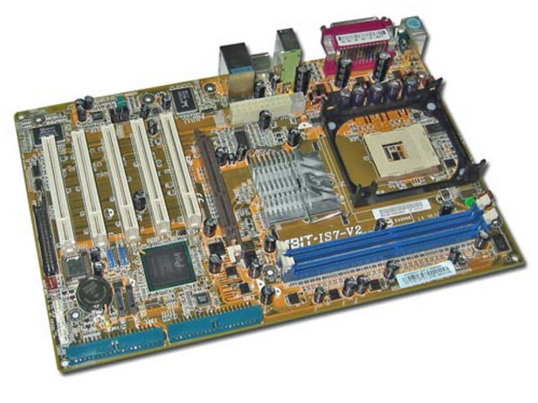 T. Madre Abit IS7-V2, ChipSet Intel 848P / ICH5,
Soporta: Pentium 4, 478Pins, BUS de 800/533/400MHz,
Integrado: Audio 6 Canales, Red 10/100, SATA 150,
Memoria: 2xBancos DDR400, 2GB Max,
Diseño: ATX, Ptos: 1 x AGP 8X, 5 x PCI, 4x USB 2.0