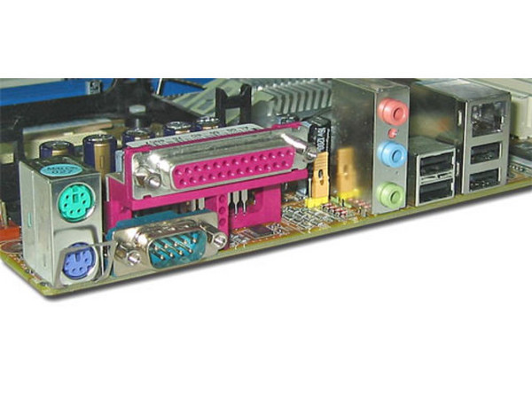 T. Madre Abit IS7-V2, ChipSet Intel 848P / ICH5,
Soporta: Pentium 4, 478Pins, BUS de 800/533/400MHz,
Integrado: Audio 6 Canales, Red 10/100, SATA 150,
Memoria: 2xBancos DDR400, 2GB Max,
Diseño: ATX, Ptos: 1 x AGP 8X, 5 x PCI, 4x USB 2.0