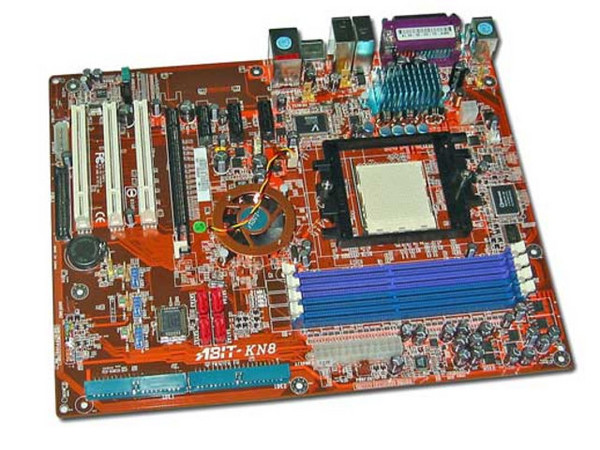 T. Madre Abit KN8, ChipSet nVidia nForce 4,
Para: Athlon 64/64FX / Athlon 64 X2 dual-core, Socket 939,
Integrado: Audio 7.1 canales, Red Gigabit Ethernet,
Memoria: 4x DDR, 400 Mhz, Max. 8GB, Diseño: ATX,
Ptos: 1xPCI ExpressX16, 3xPCI