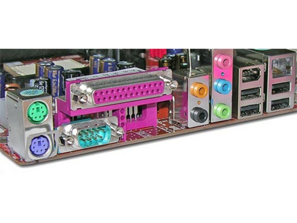 T. Madre Abit NF8, ChipSet nVidia nForce 3,
Para: AMD Athlon 64 / Sempron con Socket 754,
Integrado: Audio 6 canales, Red Gigabit Ethernet, Serial ATA,
Memoria: 2x DDR 266/333/400 Max. 2GB, Diseño: ATX,
Ptos: 1x AGP 8X/4X, 5x PCI, 6x USB, 2x IEEE 139
