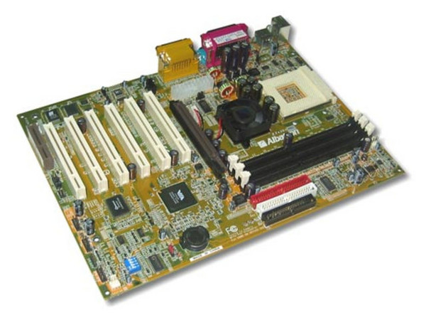 T. Madre Albatron KX400+PRO ChipSet VIA KT333, 
Soporta hasta: AMD Athlon™/Athlon™XP, 
Integrado: Audio 6 canales, IDE: ATA-100/133, 
Memoria: 3x DDR DIMM DDR400/DDR333/PC2100, 3Gb Max, 
Diseño: ATX Completo, Ptos. 1x AGP, 6x PCI, 1x CNR