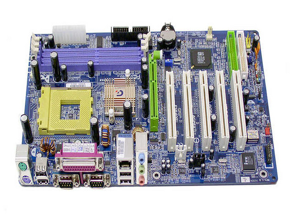 T. Madre GigaByte GA-7S748-L, ChipSet SiS 748 + SiS 963L, 
Soporta AMD AthlonXP/Duron con BUS de 400/333/266Mhz,  
Memoria: DDR 400/333/266, 3 Bancos, 3GB Max, 
Integrado: Audio y Red 10/100, 
Diseño: ATX, Ptos: 1x AGP, 5x PCI